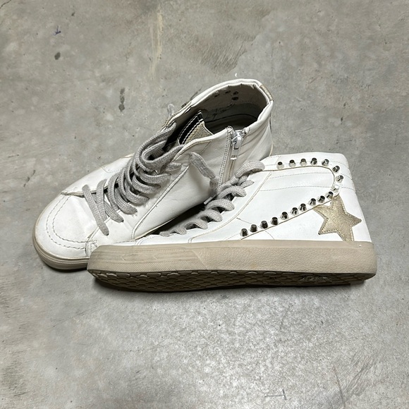 Riri Sneaker shu shop - Silver Distressed zips on side of shoe /Size 9 /Box 4-21 - Picture 1 of 9
